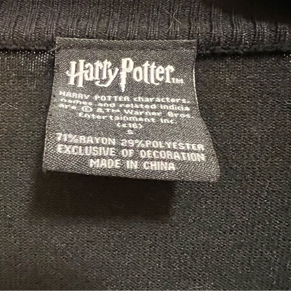 Harry Potter Gryffindor House Cardigan 6 Button Down Sweater NWOT - Picture 3 of 4